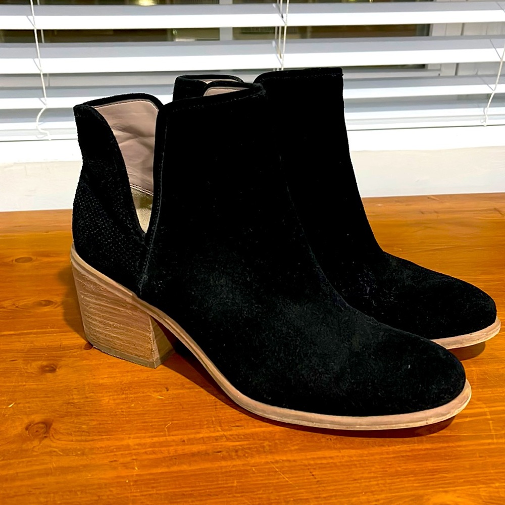 Hinge Black Booties, Size 8